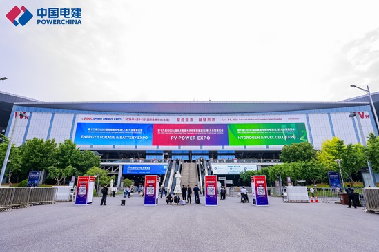 展会现场外景.jpg